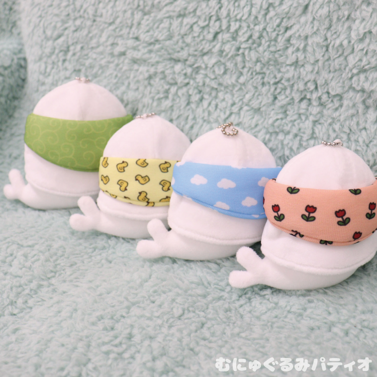 あざらしさんポンチョ マスコット｜むにゅぐるみパティオ公式サイト