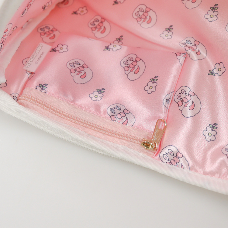 Esther Bunny ペンライトポーチ｜むにゅぐるみパティオ公式サイト